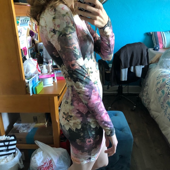 Gorgeous Floral TOPSHOP Dress - Picture 4 of 4